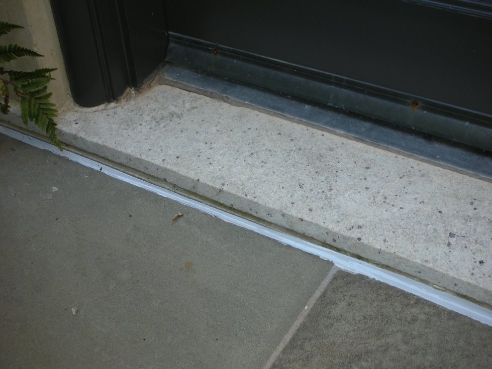 Waterproofing - Caulk 001