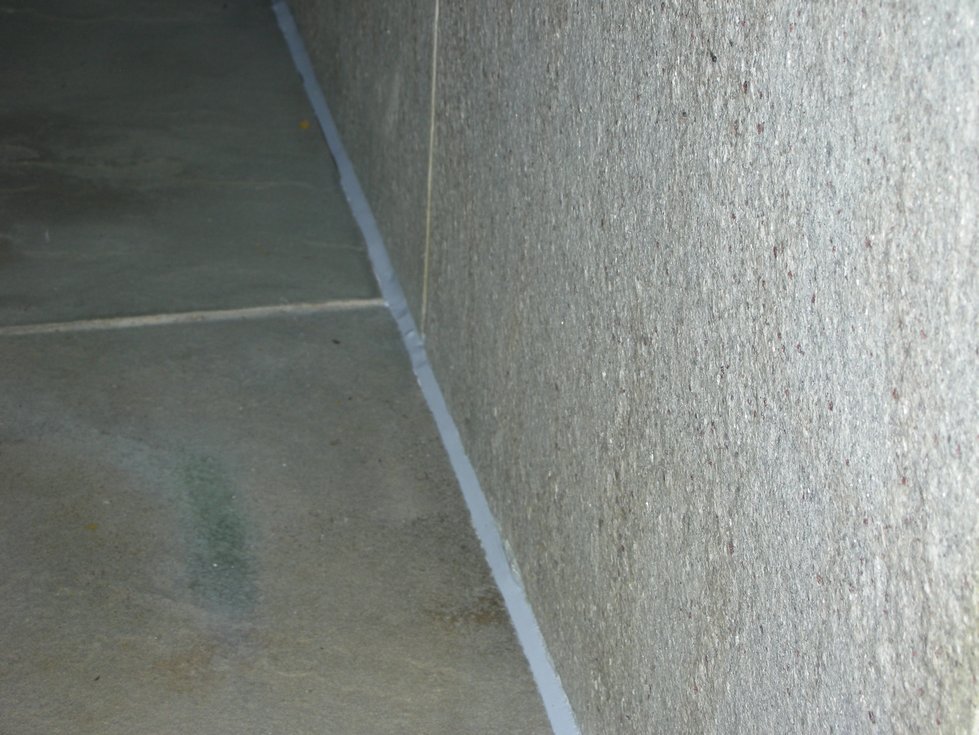 Waterproofing - Caulk 005